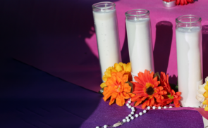 velas en el altar de muertos